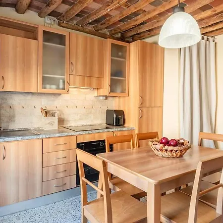 Apartment Corte San Lorenzo - Affitti Brevi Italia Lucca